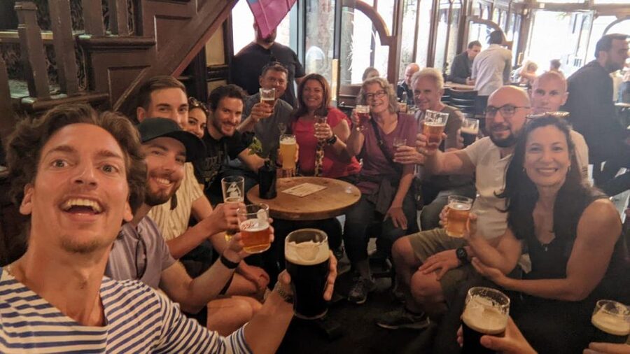 London: Soho Music and Historic Pubs Walking Tour - Four pubs, four different pauses