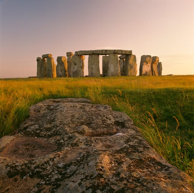 London: Stonehenge, Glastonbury & Avebury Small Group Tour - Stonehenge: the famous stones with the big questions