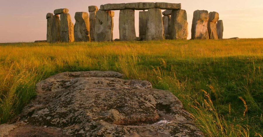 London: Stonehenge, Glastonbury & Avebury Small Group Tour - What to bring for a rain-or-shine day