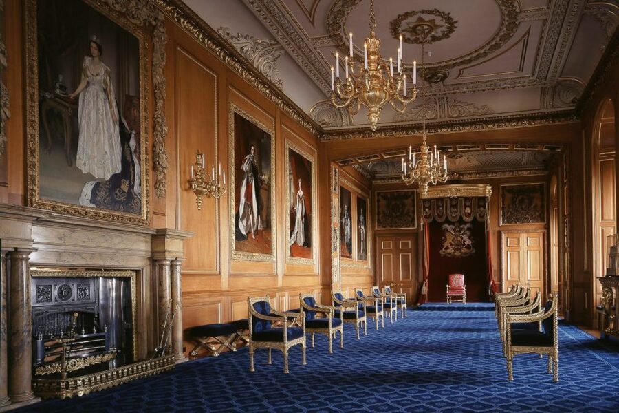 London: Stonehenge, Windsor Castle, Bath, Lacock & Pub Lunch - The guide can make or break the pace