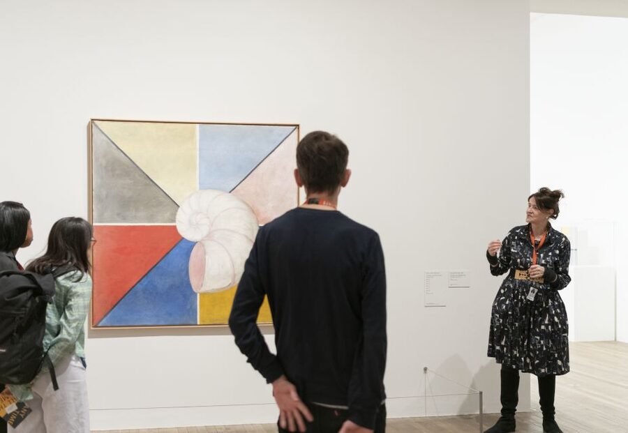London: Tate Modern Official Guided Tour - Price, timing, and practical value