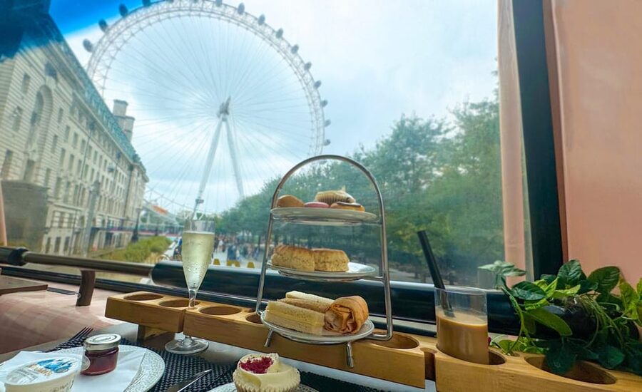 London: Taylor Swift-Inspired Afternoon Tea Bus Tour - Is $66 good value?