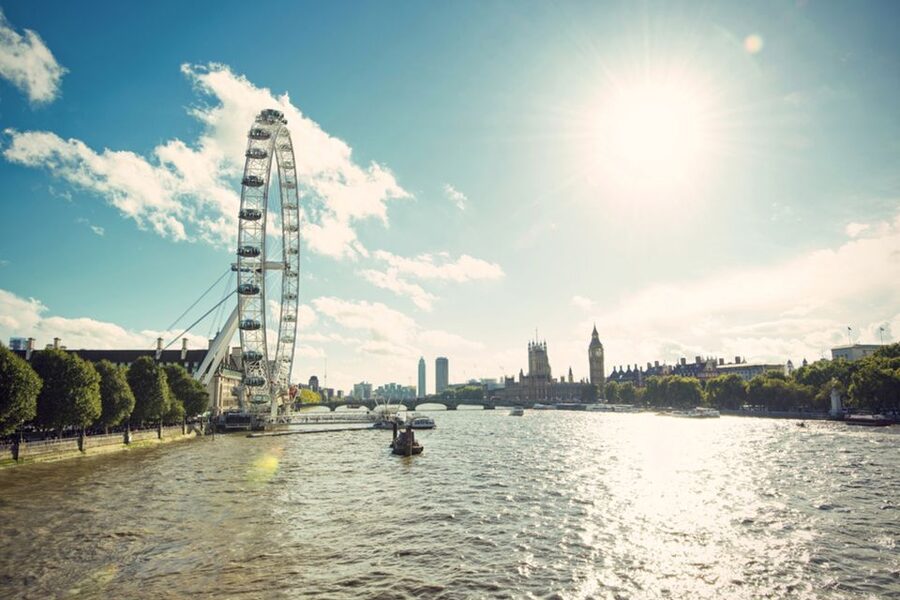 London: Thames River Cruise with Optional London Eye Ticket - Westminster Bridge and the Palace of Westminster