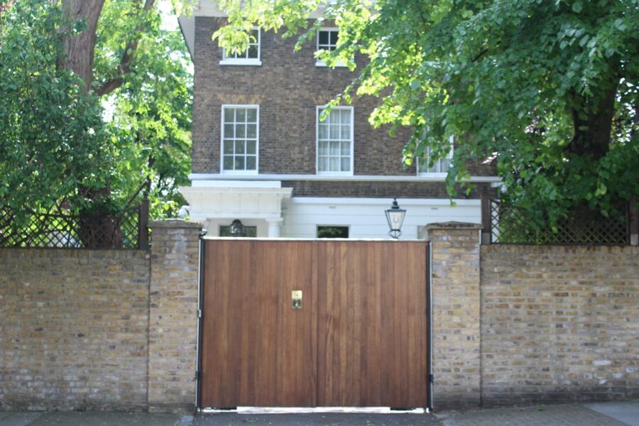 London: The Beatles Walking Tour of Marylebone and Abbey Rd - What $22 buys you