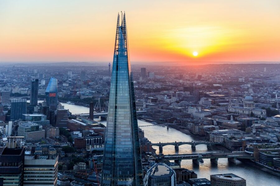 London: The View from The Shard - Talks, displays, and the people on the viewing floors