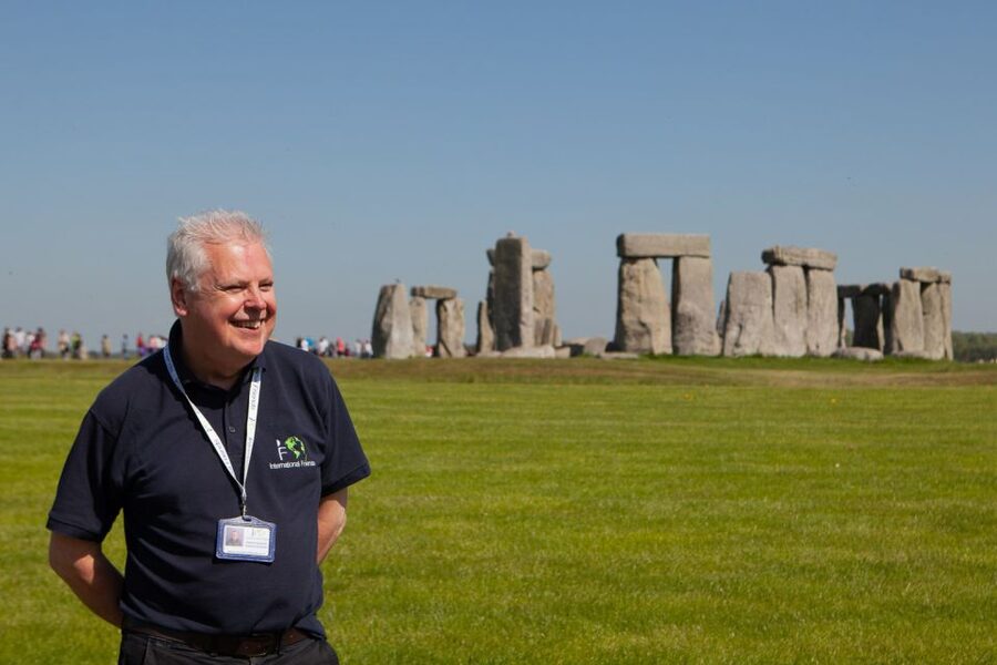 London to Southampton Cruise Terminal via Stonehenge - Who will get the most from this transfer?