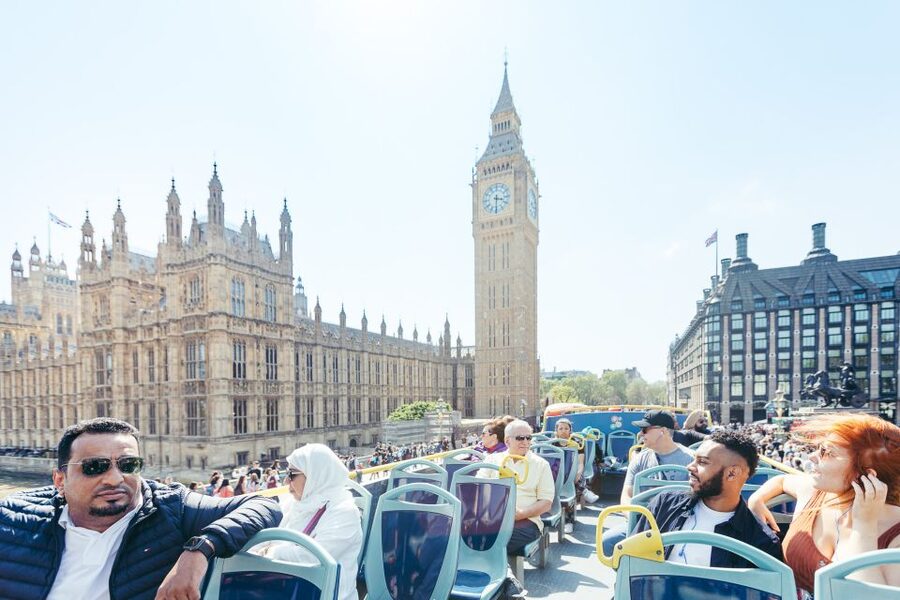 London: Tootbus Hop-on Hop-off with optional River Cruise - Kensington Gardens and the walking tours