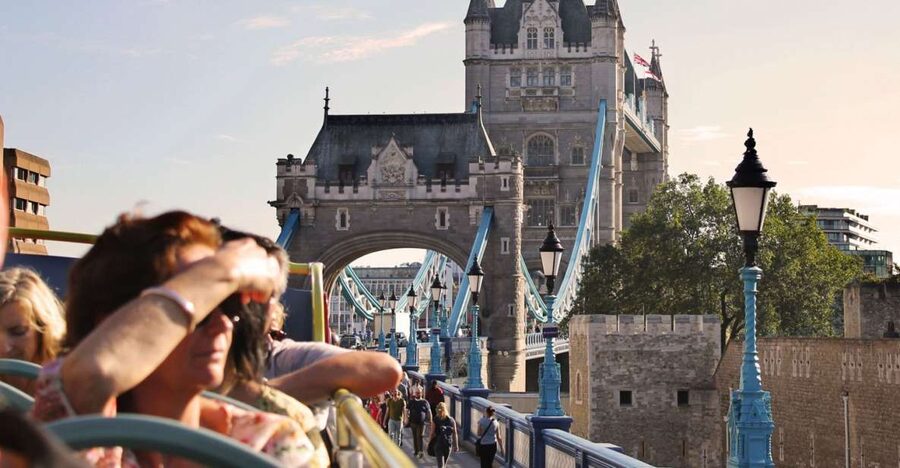 London: Tootbus London by Night Bus Tour - Who should book this nighttime bus tour?