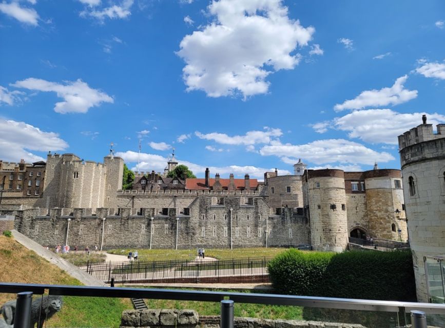 London: Tower of London Guided Tour with Boat Ride - Key points to know before booking