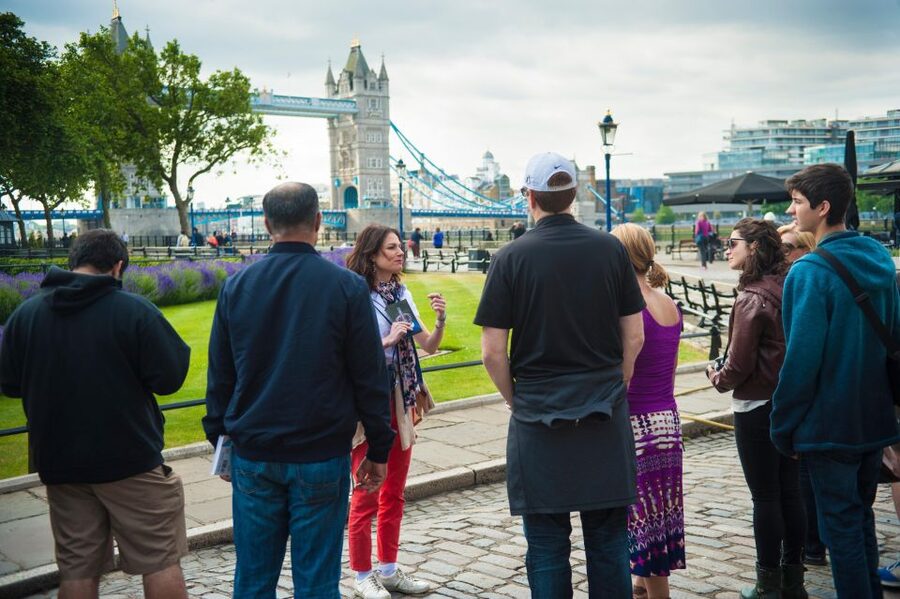 London: Tower of London, Thames Boat & Changing of the Guard - How much walking and how much free time?