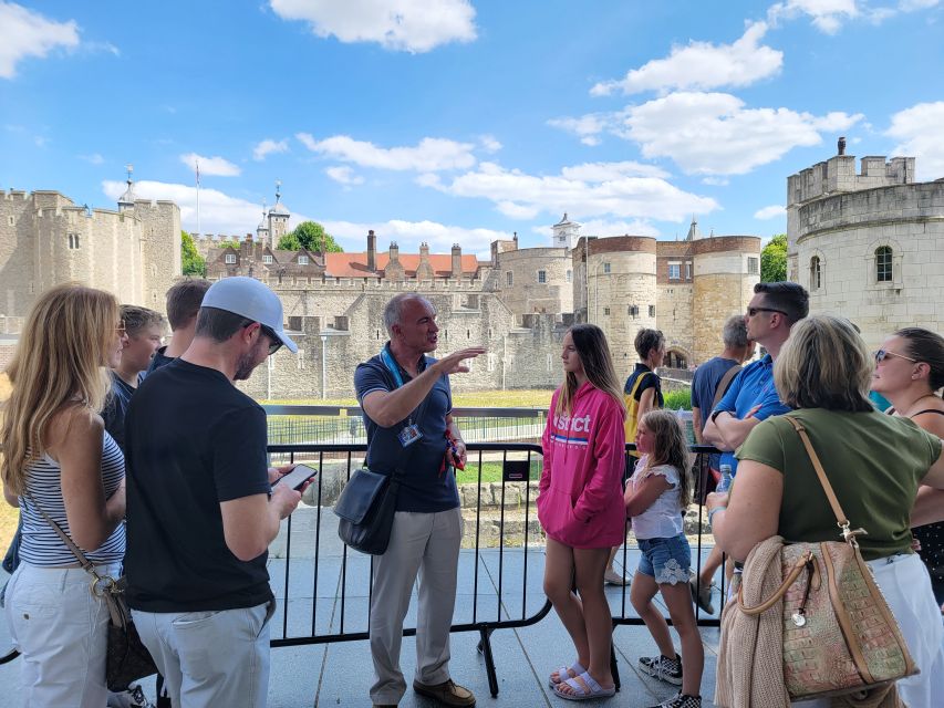 London: Tower of London Tour with Crown Jewels & Beefeaters - Key points to know before you book