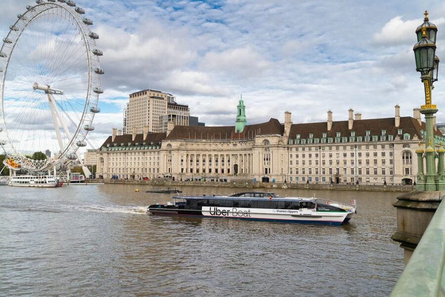 London: Uber Boat Single Trip and London Cable Car - What the Thames Clippers ride feels like