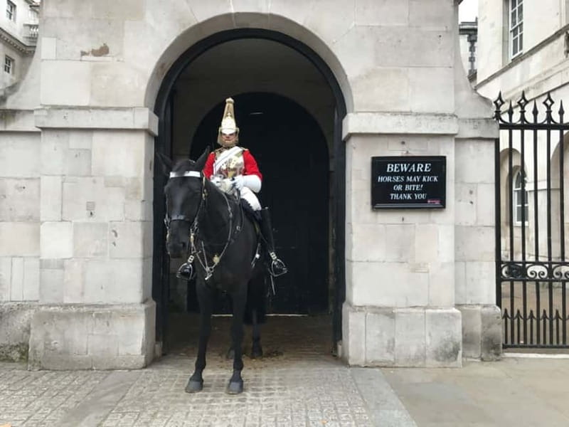 London: Ultimate One-Day Tour with Tower, Abbey & Cruise - Walking, group size, and physical demands