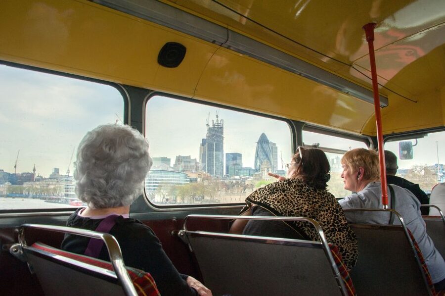 London: Vintage Bus Tour and London Eye Ticket - The London Eye finale
