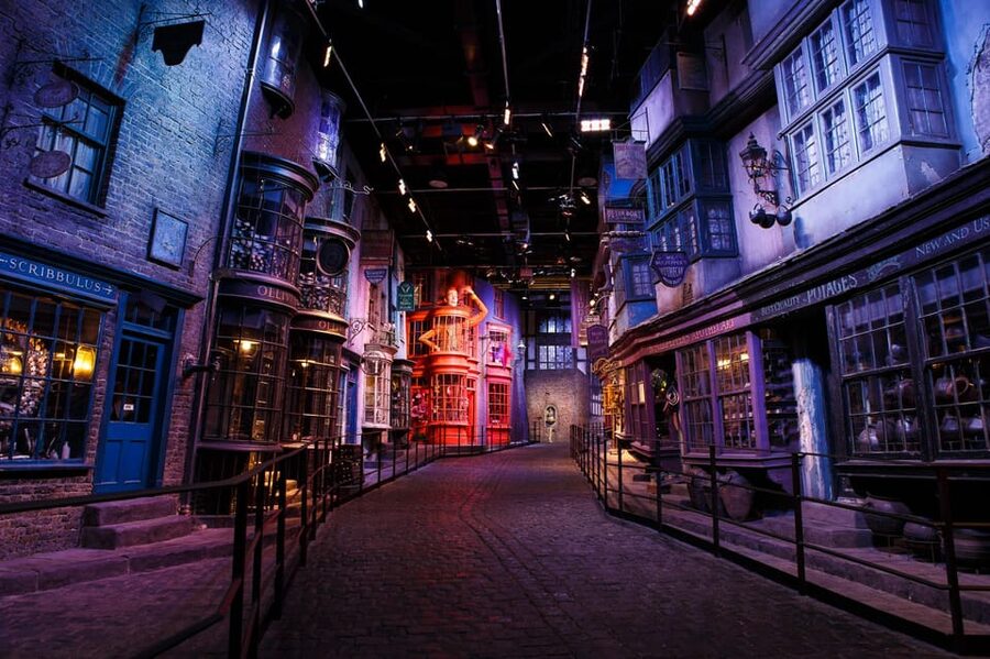 London: Warner Bros. Studio Tour and Morning Train Ticket - Starting at London Euston Station