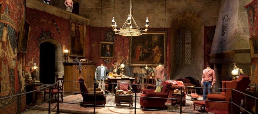 London: Warner Bros. Studio Tour with Hotel Pickup - Entering the Great Hall and Hogwarts sets