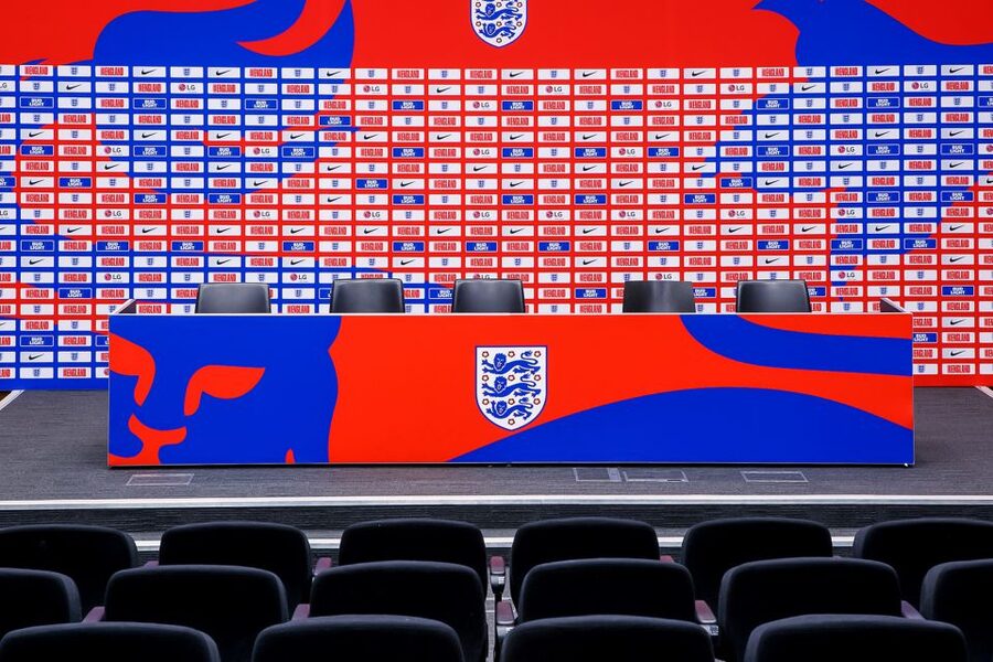London: Wembley Stadium Guided Tour - Walking the players’ tunnel to pitchside