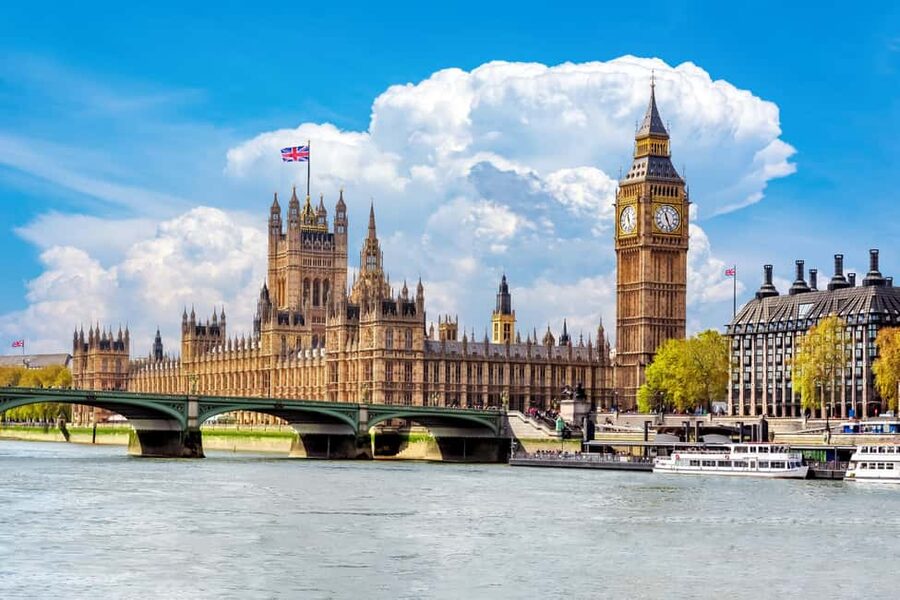 London: Westminster Abbey, Big Ben & Buckingham Guided Tour - Westminster Abbey is the reason to book