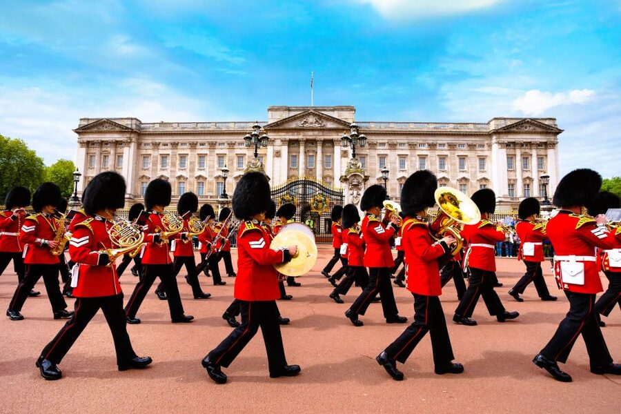 London: Westminster Abbey Priority Access & Guided City Tour - Starting near Green Park and Buckingham Palace