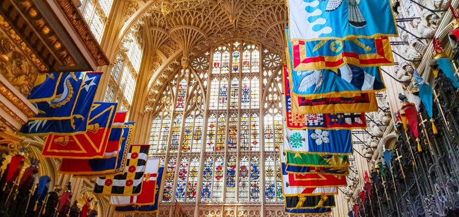 London: Westminster Abbey Skip-the-line Entry & Guided Tour - The 4-hour private tour: St. Margaret’s and Buckingham Palace