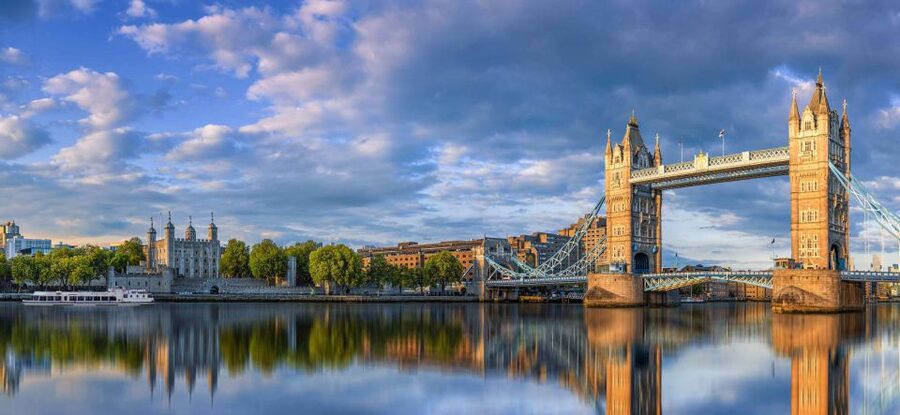 London: Westminster to Tower Bridge River Thames Cruise - Seating, weather, and practical comfort