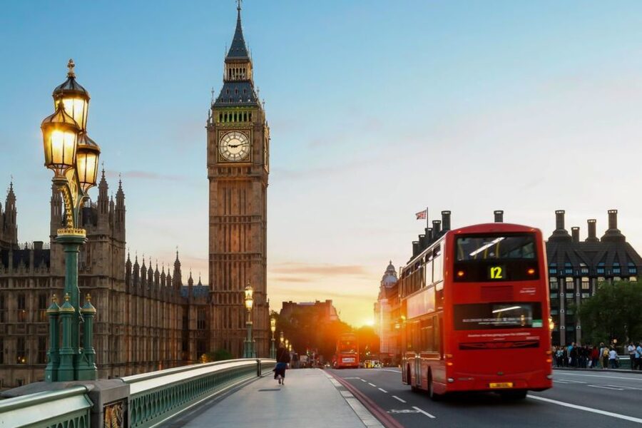 London: Westminster Tour, River Cruise, and Tower of London - Timing, transport, and practical comfort
