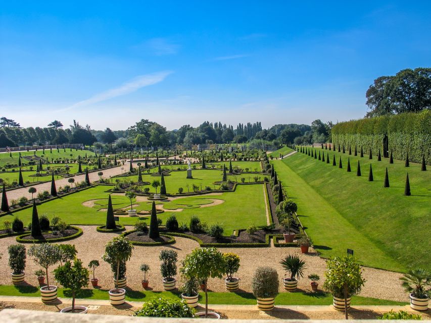 London: Windsor Castle & Henry VIII's Hampton Court Palace - Why this royal double bill works
