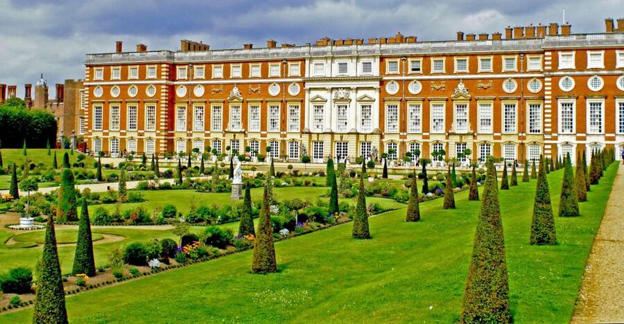 London: Windsor Castle & Henry VIII's Hampton Court Palace - Hampton Court Palace: Henry VIII’s grand private world