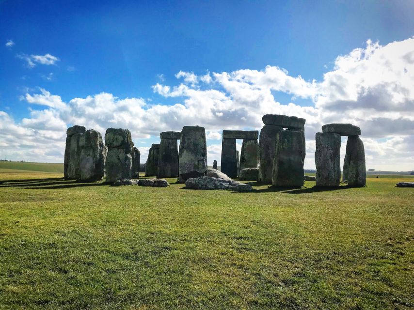 London: Windsor Castle, Stonehenge, and Bath Day Trip - The essentials at a glance