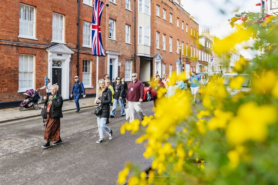 London: Windsor Castle, Stonehenge & Bath Full-Day Tour - Bath, from Roman Britain to Georgian streets