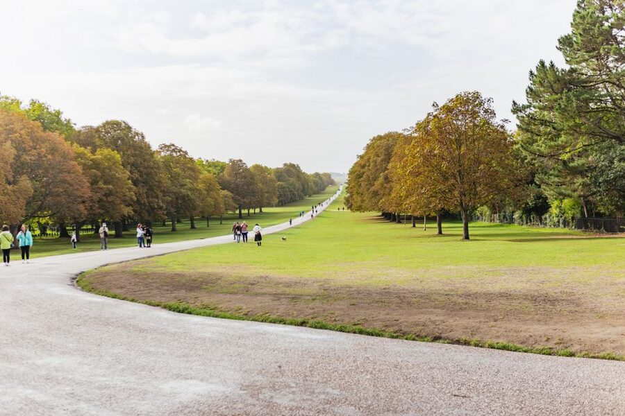 London: Windsor Castle, Stonehenge & Bath Full-Day Tour - Who should book this day trip?
