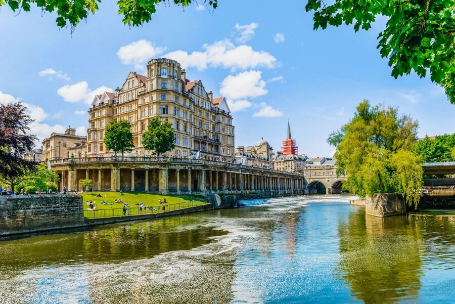 London: Windsor, Stonehenge, Bath, and Roman Baths Day Trip - One long day, four major sights