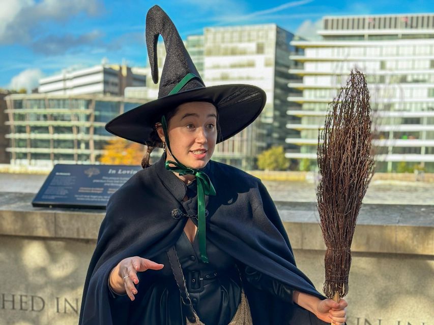 London: Witches and History Bankside Walking Tour - Shakespeare’s Globe and the power of performance