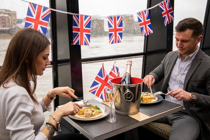 Lunch River Cruise on the Thames with 2-Course Meal - What the $59.67 price really buys you