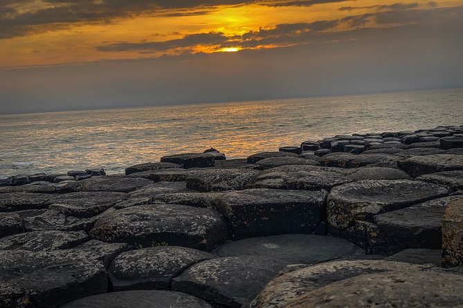 Luxury Giants Causeway Tour in Mercedes + FREE Belfast Mural Tour - Belfast murals and the Peace Wall