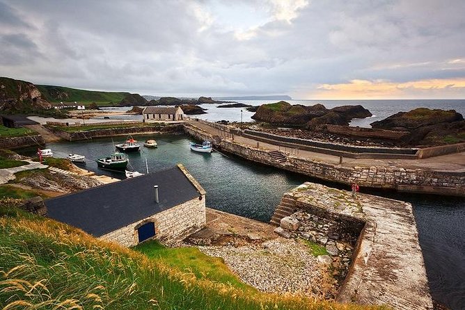 Luxury Private Hire Tour for 2- 6 people around Northern Ireland - Carrick-a-Rede asks you to walk and possibly cross