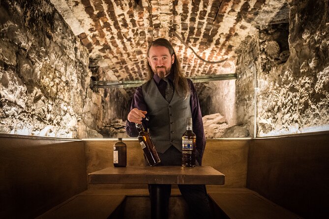 Luxury Whisky Tasting in Edinburgh's Underground Vaults | 90min - What beginners can expect from the whisky