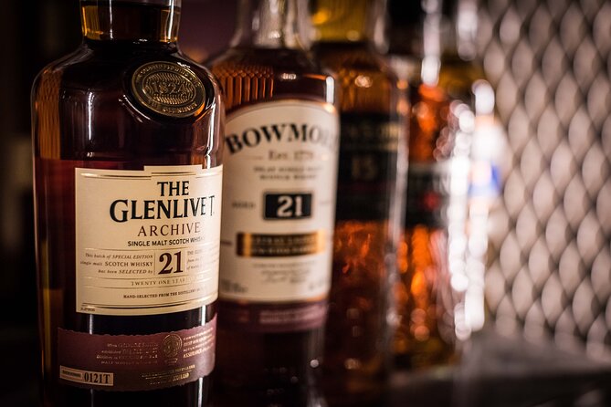 Luxury Whisky Tasting in Edinburgh's Underground Vaults | 90min - Five whiskies, five regions, five different lessons