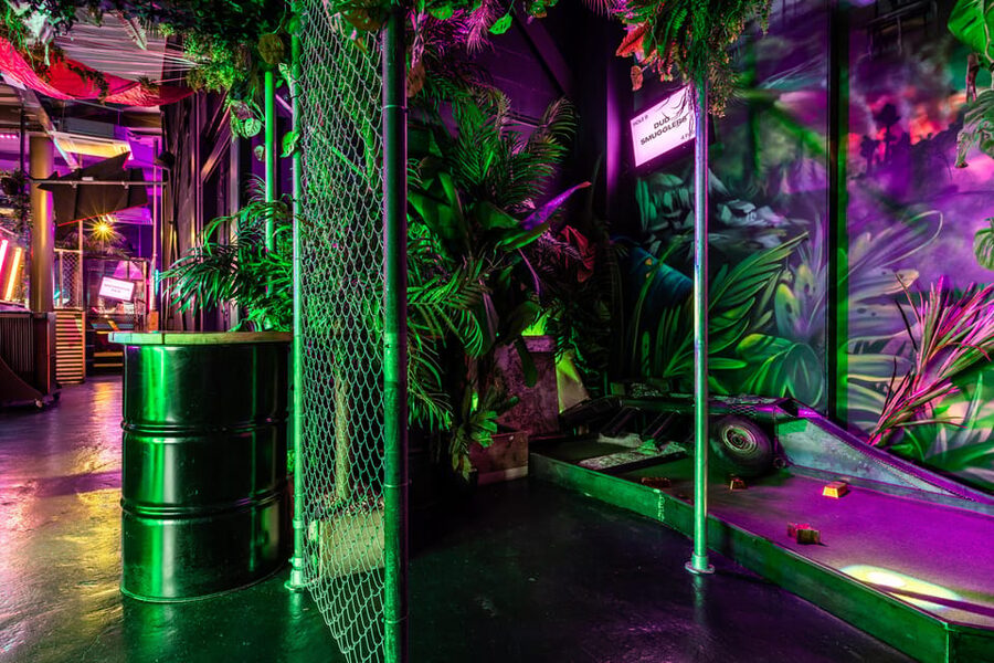 Manchester: Junkyard Golf Club Tickets for 9 or 18 Holes - The obstacles make the round memorable