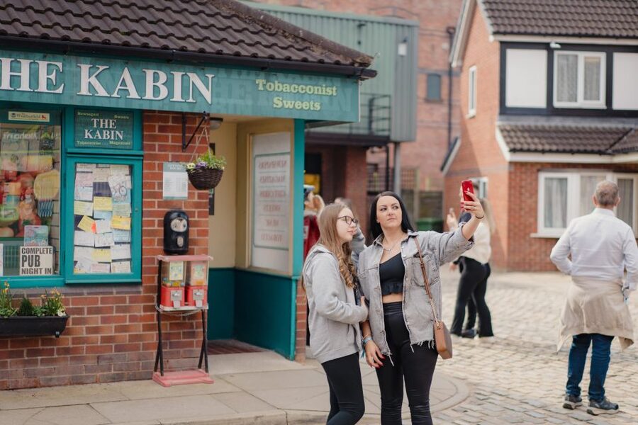 Manchester: The Coronation Street Experience - Twenty-five minutes to take your own pictures
