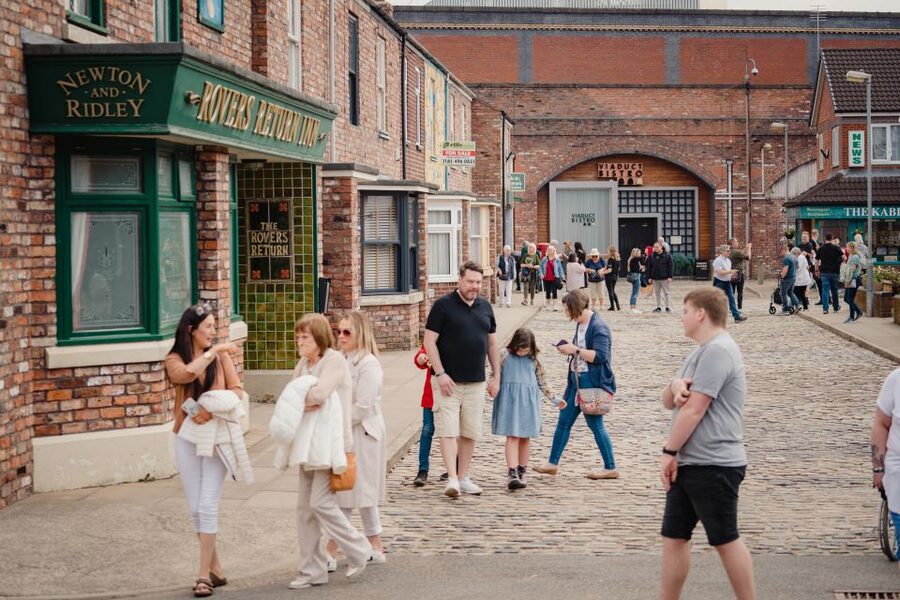 Manchester: The Coronation Street Experience - Who should book the Coronation Street Experience?