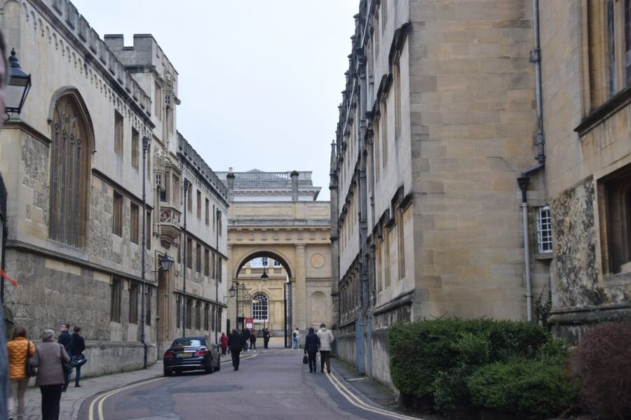 Morse, Lewis and Endeavour Walking Tour of Oxford - Key points at a glance