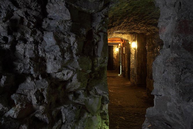 Multi-Sensory Night Walking Tour with Haunted Vaults in Edinburgh - What you will hear: fact, folklore, and performance