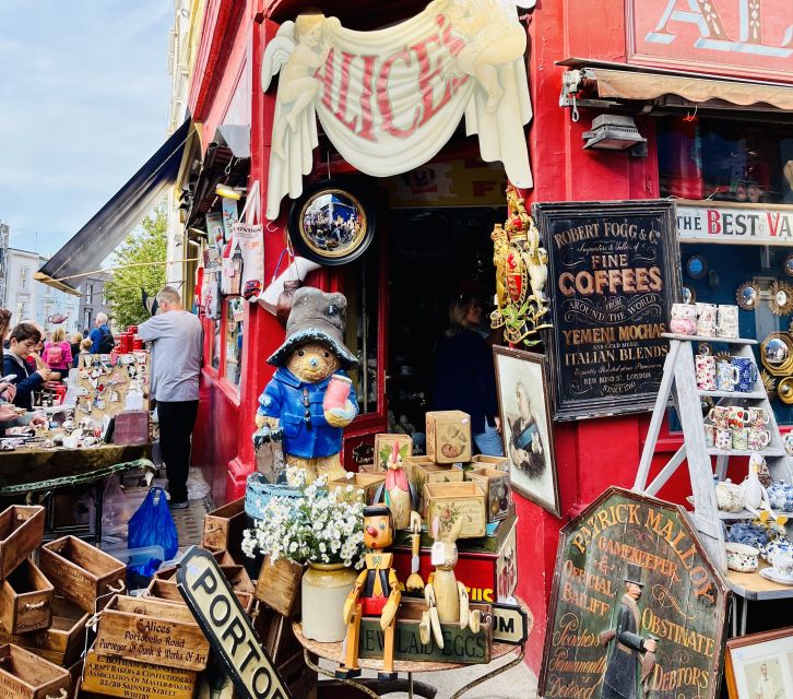 Notting Hill Walk Celebrities and Film Locations- London - Chepstow Villas and the famous house fronts