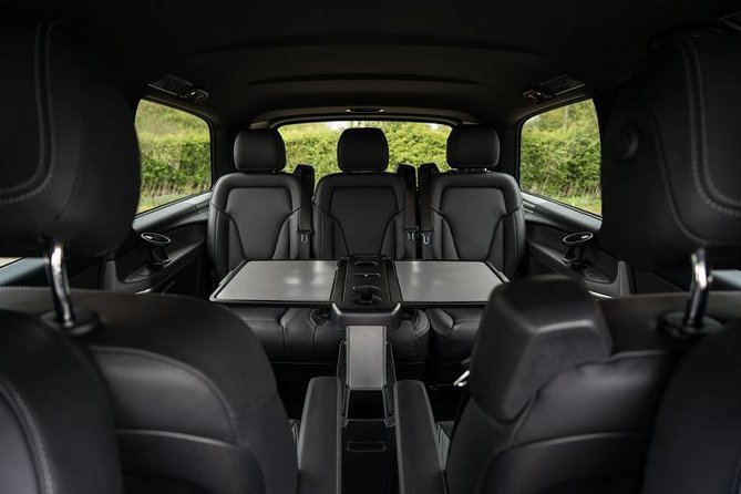 Nottinghamshire to London Heathrow Airport (LHR) Luxury Transfers - Inside the executive vehicle