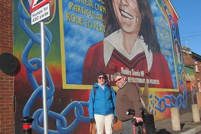 Official World Famous Belfast Taxi Tour ™ - Bullets, armed murals, and difficult evidence