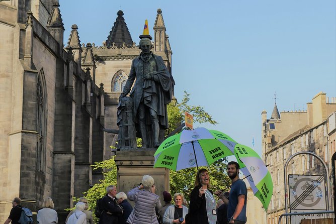 Old Town Walking Tour History and Tales in Edinburgh - Back lanes, closes, and the stories between the sights