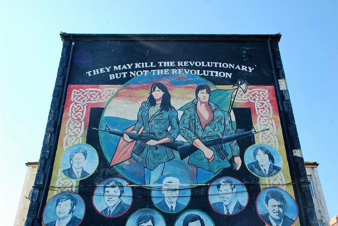 Original Private Belfast Troubles and Peace Cab/Taxi Tour 2 Hours - Crossing the peace wall