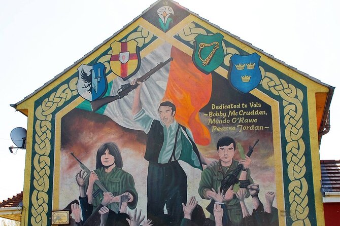 Original Private Belfast Troubles and Peace Cab/Taxi Tour 2 Hours - Shankill Road and Loyalist Belfast
