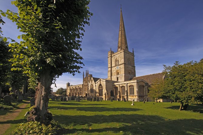 Oxford and Traditional Cotswolds Villages Small-Group Day Tour from London - Food, luggage, and what to bring